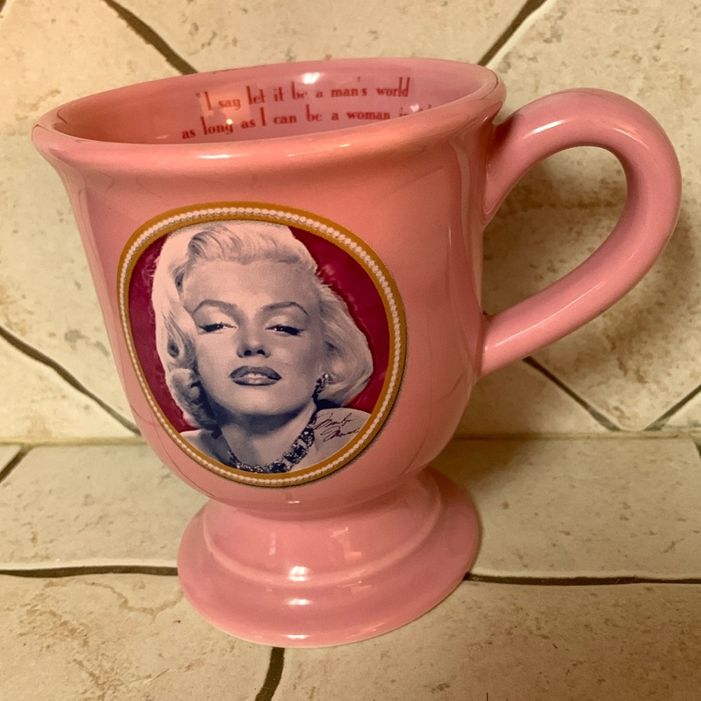 Marilyn Monroe Pink Footed Mug Real Photo Of Her Signature & Saying Quote